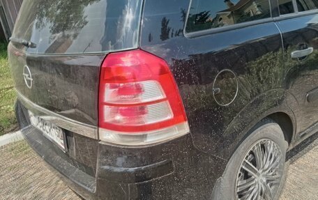 Opel Zafira B, 2008 год, 570 000 рублей, 3 фотография