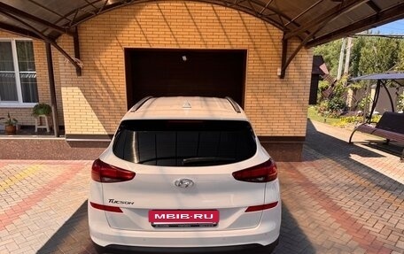 Hyundai Tucson III, 2019 год, 2 600 000 рублей, 2 фотография