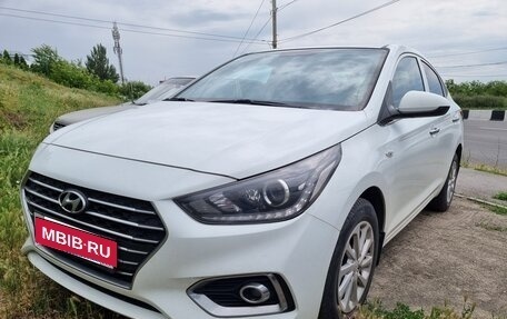 Hyundai Solaris II рестайлинг, 2017 год, 1 200 000 рублей, 2 фотография