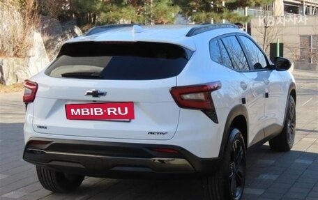 Chevrolet Trax, 2024 год, 1 620 000 рублей, 3 фотография