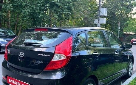 Hyundai Solaris II рестайлинг, 2015 год, 1 050 000 рублей, 11 фотография