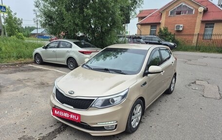 KIA Rio III рестайлинг, 2015 год, 970 000 рублей, 2 фотография