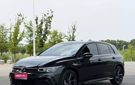 Volkswagen Golf VIII, 2022 год, 1 330 000 рублей, 1 фотография