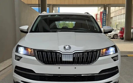 Skoda Karoq I, 2022 год, 1 709 800 рублей, 2 фотография