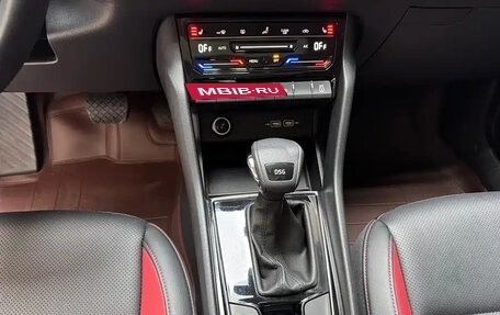 Skoda Karoq I, 2022 год, 1 709 800 рублей, 10 фотография