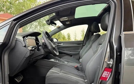 Volkswagen Golf VIII, 2022 год, 1 330 000 рублей, 9 фотография