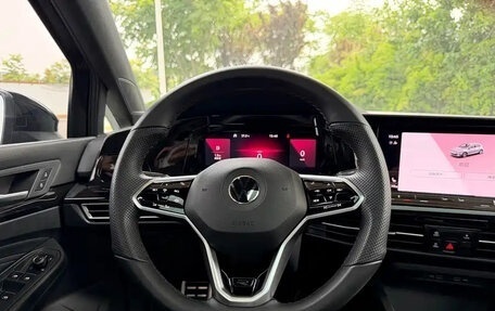 Volkswagen Golf VIII, 2022 год, 1 330 000 рублей, 19 фотография