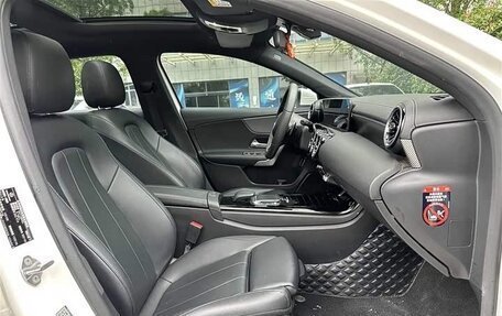 Mercedes-Benz A-Класс, 2022 год, 1 680 000 рублей, 11 фотография