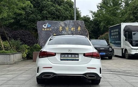 Mercedes-Benz A-Класс, 2022 год, 1 680 000 рублей, 5 фотография
