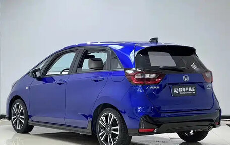 Honda Fit, 2022 год, 1 030 000 рублей, 4 фотография