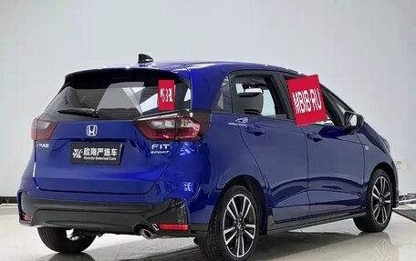Honda Fit, 2022 год, 1 030 000 рублей, 6 фотография