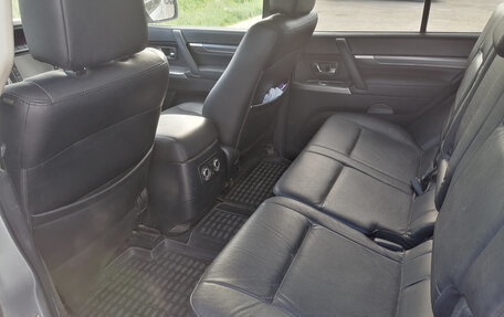Mitsubishi Pajero IV, 2012 год, 1 799 000 рублей, 12 фотография