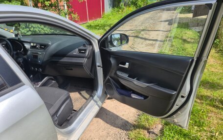 KIA Rio III рестайлинг, 2015 год, 1 100 000 рублей, 21 фотография