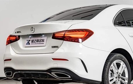 Mercedes-Benz A-Класс, 2024 год, 2 420 000 рублей, 8 фотография