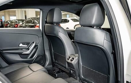 Mercedes-Benz A-Класс, 2024 год, 2 420 000 рублей, 24 фотография