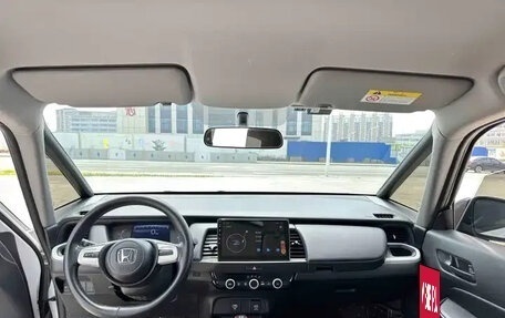 Honda Fit, 2023 год, 1 240 000 рублей, 5 фотография