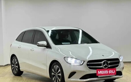 Mercedes-Benz B-Класс, 2022 год, 1 567 800 рублей, 3 фотография