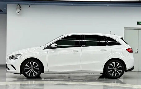 Mercedes-Benz B-Класс, 2022 год, 1 567 800 рублей, 4 фотография