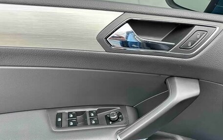 Volkswagen Touran III, 2021 год, 1 850 000 рублей, 14 фотография