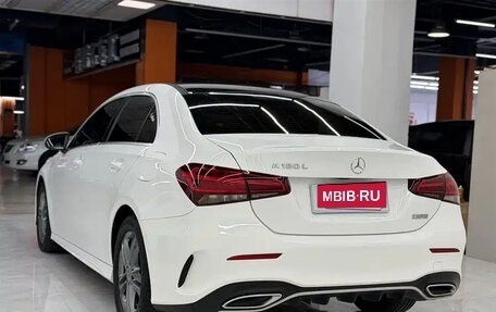 Mercedes-Benz A-Класс, 2022 год, 1 930 800 рублей, 6 фотография
