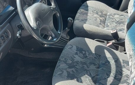 Daihatsu Sirion, 2000 год, 199 000 рублей, 6 фотография