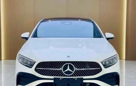 Mercedes-Benz A-Класс, 2022 год, 1 550 000 рублей, 2 фотография