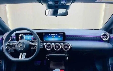 Mercedes-Benz A-Класс, 2022 год, 1 550 000 рублей, 5 фотография
