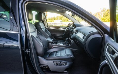 Volkswagen Touareg III, 2015 год, 2 910 000 рублей, 11 фотография