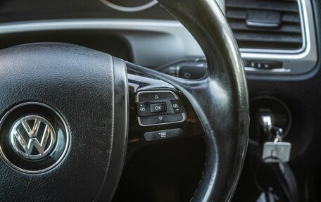 Volkswagen Touareg III, 2015 год, 2 910 000 рублей, 18 фотография