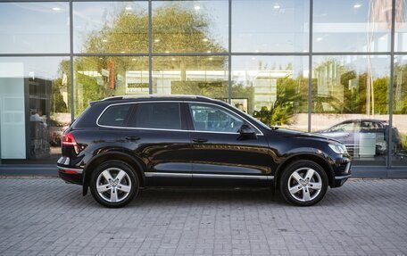 Volkswagen Touareg III, 2015 год, 2 910 000 рублей, 8 фотография
