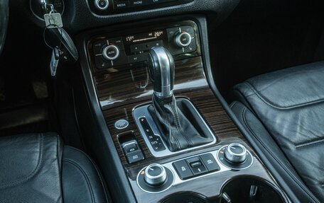 Volkswagen Touareg III, 2015 год, 2 910 000 рублей, 22 фотография