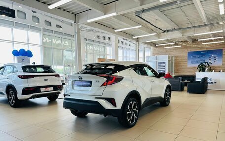 Toyota C-HR I рестайлинг, 2018 год, 1 649 999 рублей, 6 фотография