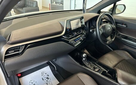 Toyota C-HR I рестайлинг, 2018 год, 1 649 999 рублей, 13 фотография