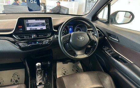 Toyota C-HR I рестайлинг, 2018 год, 1 649 999 рублей, 15 фотография