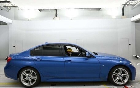 BMW 3 серия, 2018 год, 3 фотография