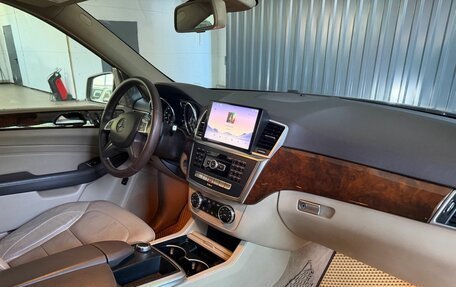 Mercedes-Benz M-Класс, 2012 год, 2 199 900 рублей, 14 фотография