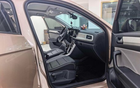 Volkswagen T-Roc I, 2022 год, 1 230 000 рублей, 9 фотография