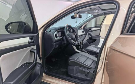 Volkswagen T-Roc I, 2022 год, 1 230 000 рублей, 6 фотография
