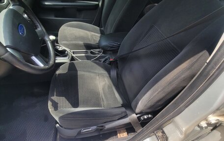 Ford Focus II рестайлинг, 2005 год, 360 000 рублей, 14 фотография