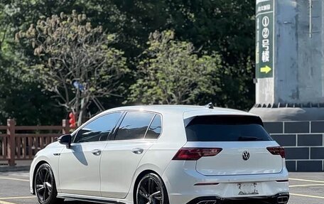 Volkswagen Golf VIII, 2023 год, 1 870 000 рублей, 2 фотография