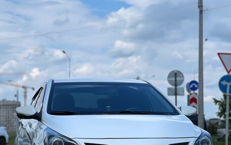 Hyundai Solaris II рестайлинг, 2015 год, 999 999 рублей, 2 фотография