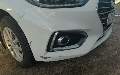 Hyundai Solaris II рестайлинг, 2018 год, 900 000 рублей, 7 фотография