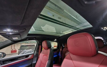 Porsche Cayenne III, 2024 год, 18 990 000 рублей, 14 фотография