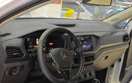 Volkswagen T-Cross I, 2022 год, 1 220 000 рублей, 7 фотография