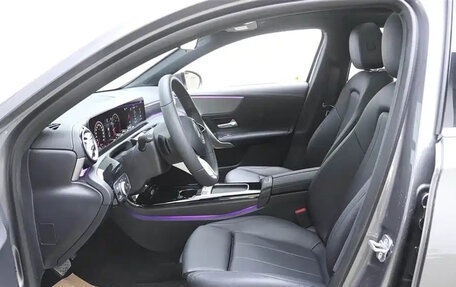 Mercedes-Benz CLA, 2025 год, 2 440 500 рублей, 11 фотография