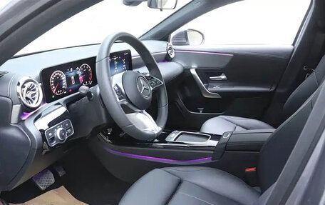 Mercedes-Benz CLA, 2025 год, 2 440 500 рублей, 10 фотография