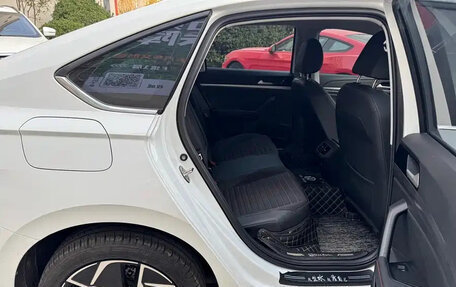 Volkswagen Lavida, 2023 год, 1 423 800 рублей, 12 фотография
