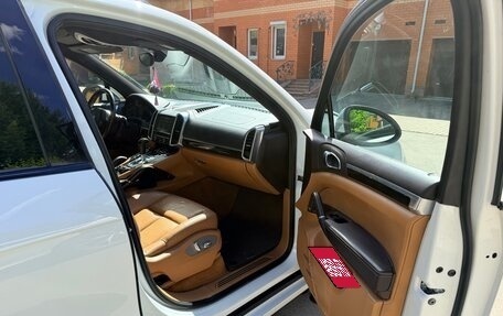 Porsche Cayenne III, 2012 год, 2 500 000 рублей, 15 фотография