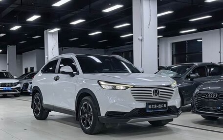 Honda Vezel, 2022 год, 1 350 000 рублей, 3 фотография