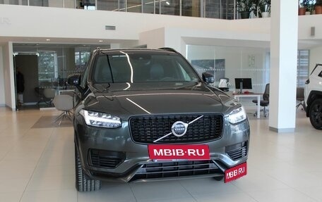 Volvo XC90 II рестайлинг, 2021 год, 5 620 000 рублей, 2 фотография